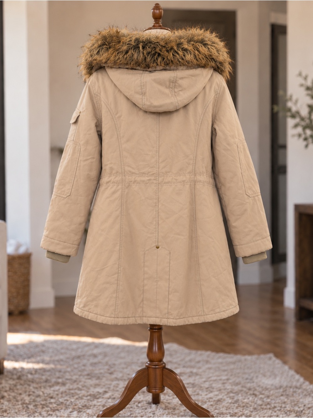 1 MADISON EXPEDITION Women’s Taupe Faux Fur Hooded Parka Coat L - Picture 5 of 7